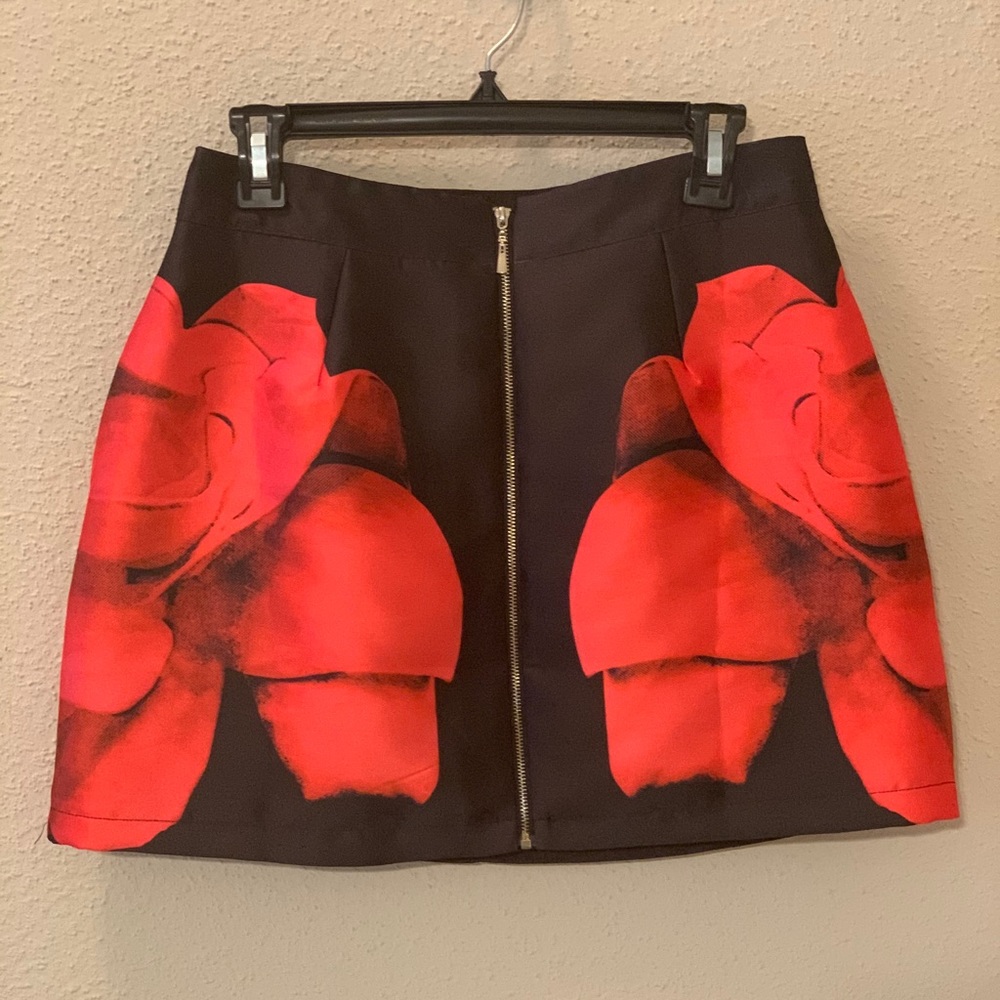 Black with red print skirt NWT it has POCKETS